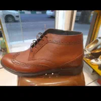 فروش ۲۴۰ جفت کفش بصورت یکجا و کلی به نصف قیمت|کیف، کفش، کمربند|رشت, باهنر|دیوار