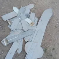 با سلام سی یک عدد شاخه علامت آلمینیوم