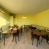 رو-به-رو-درب-دانشگاه-آزاد-تجاری-دائم