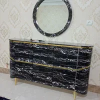 آیینه و کنسول