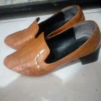 کفش ولباس|کیف، کفش، کمربند|اندیشه, اندیشه فاز ۱|دیوار