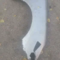 گلگیر206نقره ای سمت شاگردبی رنگ