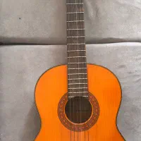 گیتار یاماها C70 قدیمی و اصل بدون گز و ایراد