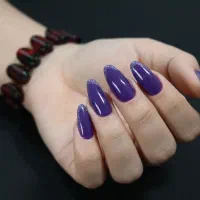 خدمات کاشت ناخن