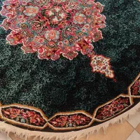 فرش گرد کامل نو بدون استفاده با قطر 1/5متر