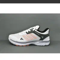 تعدادی کفش آدیداس کار شیک و خفن