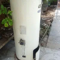 آبگرمکن ایستاده گازی سالم و بزرگ