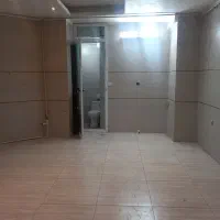 مغازه بر اصلی مرکز شهر با سرویس بهداشتی(ششم بهمن)