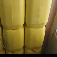 تعدادی دبه ۲۰ لیتری بفروش میرسد