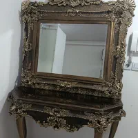 آینه و کنسول طلایی