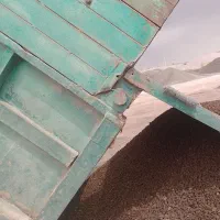 ماسه،پوکه و مصالح ساختمانی