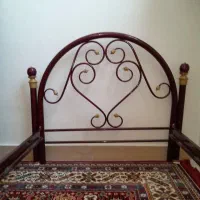 تخت فلزی یکنفره