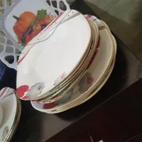 ظرف پلاسکو.و.دبه هایی پلاستیکی|ظروف نگهدارنده، پلاستیکی، یک‌بارمصرف|بومهن, |دیوار