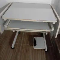 یک عددمیزکامپیوتر
