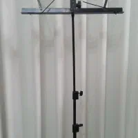 پایه نگه دارنده نت موسیقی