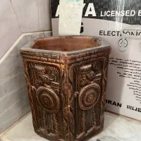 گلدان سفالی