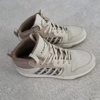 کتونی سایز ۴۰