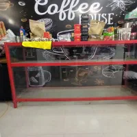 ویترین شیشه‌ای