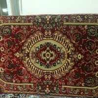 پشتی رنگ زرشکی