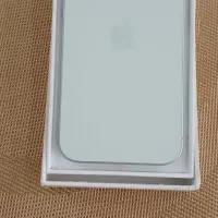 اپل iPhone 15 با حافظهٔ ۱۲۸ گیگابایت