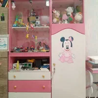 کمد ویترینی و لباس کودک|اسباب و اثاث بچه|قم, پردیسان|دیوار