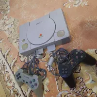 ps1 به همراه ۲ تا دسته