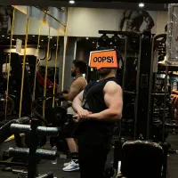 مربی بدنسازی (آنلاین)