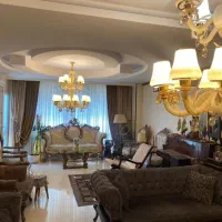 125-متر-2-خواب-تک-واحدی-سالن-پرده-خور