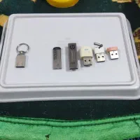 فلش 16گیگ و 8 گیگ و 32گیگ|لوازم جانبی موبایل و تبلت|نسیم‌شهر, |دیوار