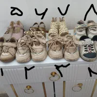 کفش ها تمیز بدون پارگی قیمت مقطوع