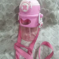 بطری آب و دبه روغنی تمییز و سالم|ظروف نگهدارنده، پلاستیکی، یک‌بارمصرف|کازرون, |دیوار