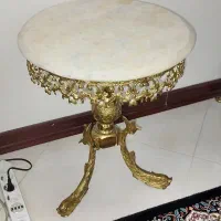 میز  و جلومبلب برنجی پایه ماهی سنگین