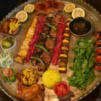 نیازمند نیروی کار رستوران با جای خواب