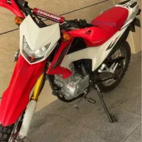 موتور تریل 200 پرواز