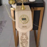 تلفن ایستاده پایه دار چوبی