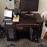 کامپیوتر کامل به همراه میز و صندلی