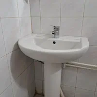 روشویی و توالت فرنگی