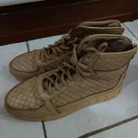 بوت زرشکی نو|کیف، کفش، کمربند|شهریار, شهریار|دیوار