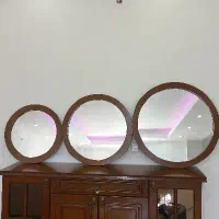 سه عدد آینه گرد چوبی