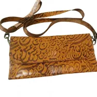 کیف پول چرمی زنانه زیبا، طرح نستعلیق، بند دوشی|کیف، کفش، کمربند|رشت, پورسینا|دیوار