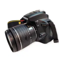 دوربین عکاسی نیکون D5600|دوربین عکاسی و فیلم‌برداری|تربت‌حیدریه, حسنی بالا|دیوار