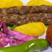 سرآشپز تخته کارکمک آشپز کارگرساده باریستاقلیون زن