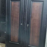 دو عدد کمد لباسی،قفل و کلید ها سالم هستن