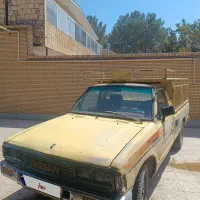 نیسان داتسون 5قلاب 1985 به رنگ زرد