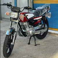 موتورسیکلت همتاز 200