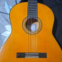 گیتار یاماها c70