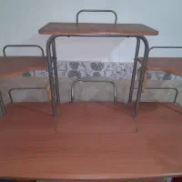 میز اداری و کامپیوتر