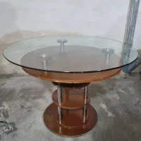 میز نهارخوری دایره‌ای در حد نو