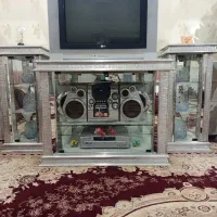 میز تلویزیون نقره ای