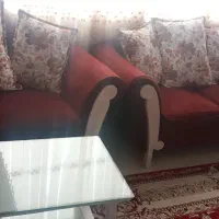 مبل ۹نفره با میز بزرگ و ۴میز پذیرایی کوچک|مبلمان خانگی و میز عسلی|شاهین‌شهر, ۹ دی|دیوار